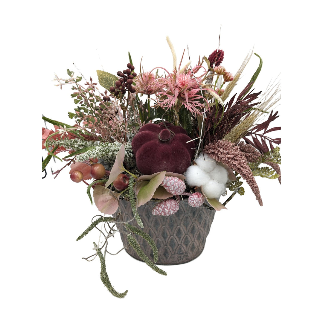 Freigestellt Herbstgesteck Kürbis Baumwolle Gräser rosa dunkelrot