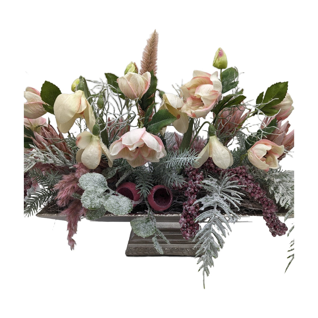 Freigestellt Wintergesteck Christrosen Gräser Beeren rosa creme geeist