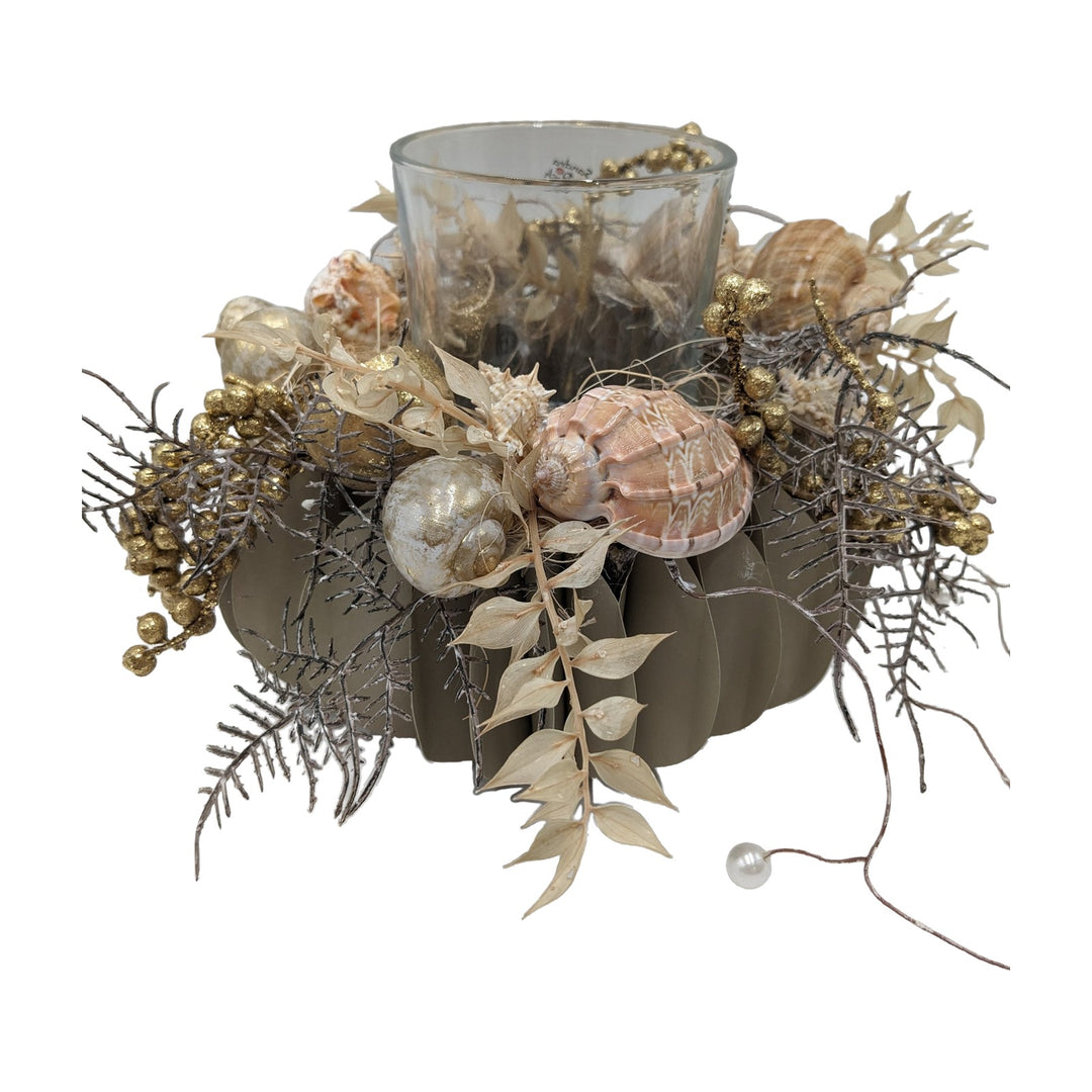 Freigestellt Sommergesteck Windlicht Muscheln Schnecken maritim gold creme