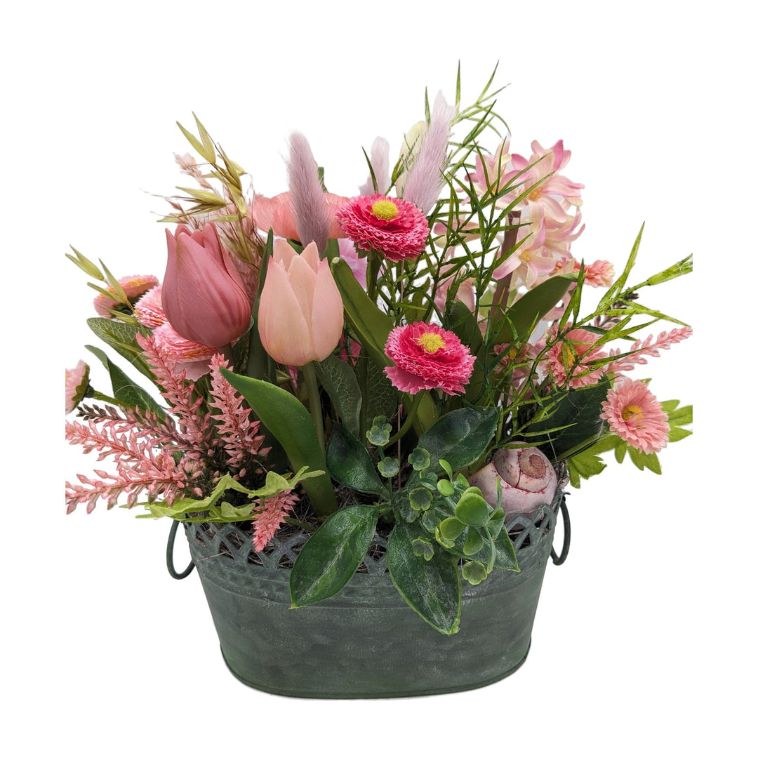 Freigestellt Frühlingsgesteck Tulpen Bellis Hyazinthen Gräser rosa