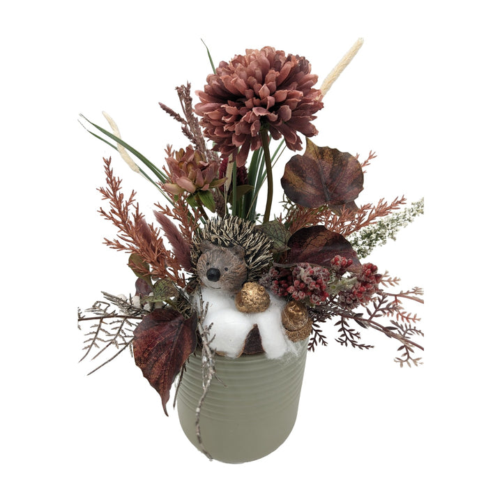Freigestellt Herbstgesteck Igel Chrysantheme Beeren Gräser rosa braun