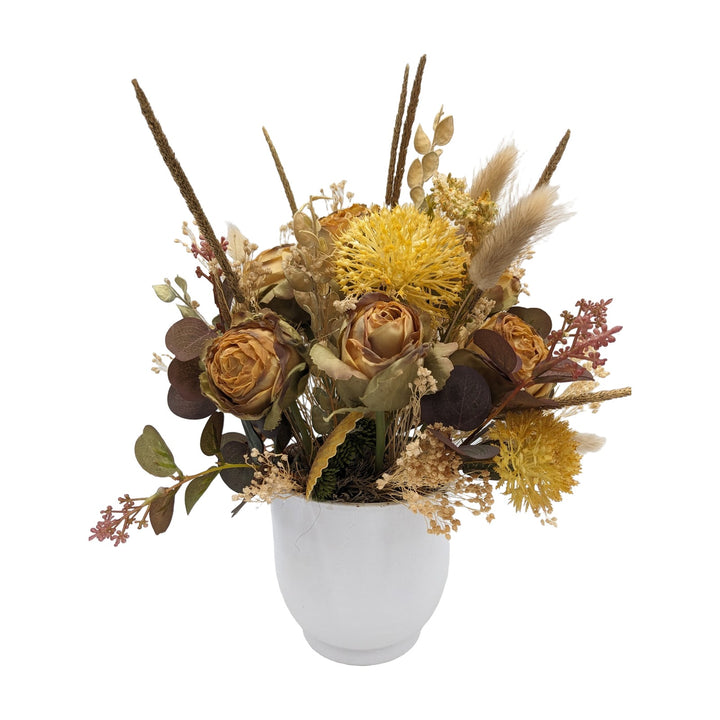 Freigestellt Herbstgesteck Rosen Gräser Eukalyptus curry gelb braun