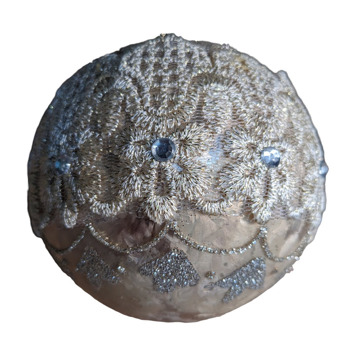 Freigestellt Christbaumkugel Spitze Schmucksteine champagner gold Ø 10 cm