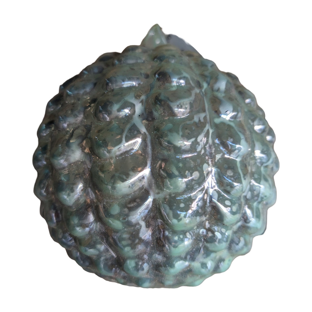 Freigestellt Weihnachtskugel Zapfenform Relief glänzend mint silber Ø 10 cm