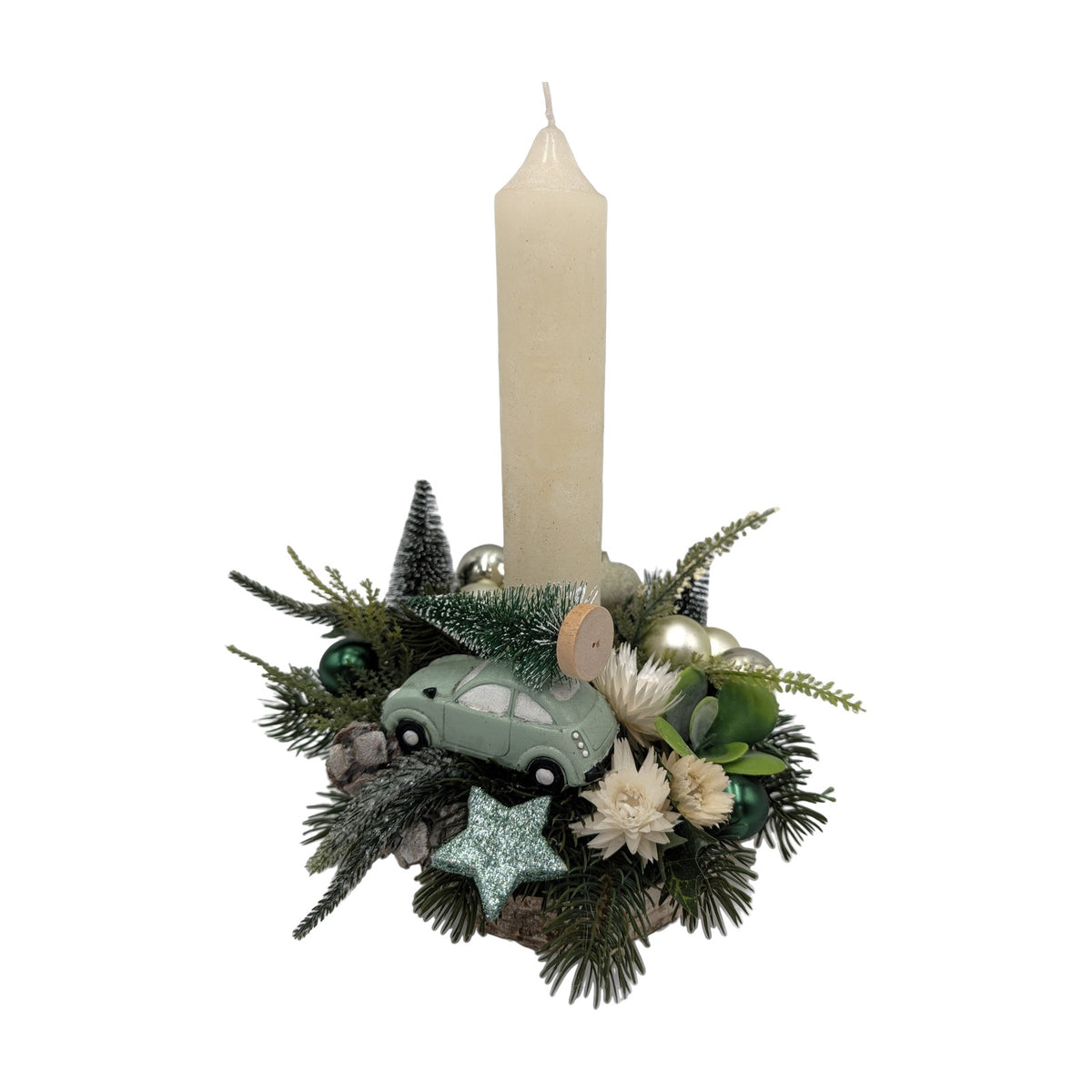 Freigestellt Weihnachtsgesteck Auto Tannenbäumchen Kerze mint creme
