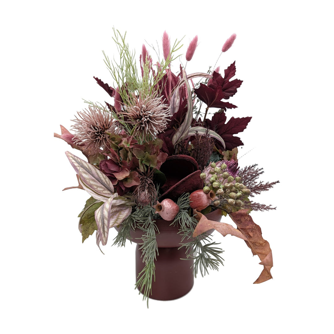 Freigestellt Herbstgesteck Hortensie Distel Gräser dunkelrot rosa