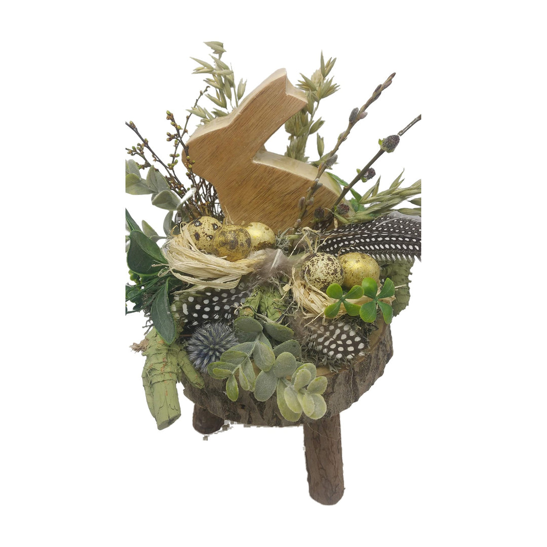 Freigestellt Seidenblumengesteck Ostern Hase Eier Weidenkätzchen Schemel grün natur