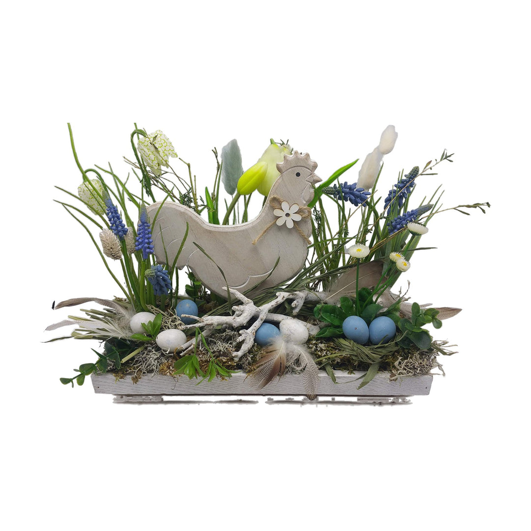 Freigestellt Seidenblumengesteck Ostern Hahn Eier Tulpen Traubenhyazinthen blau weiß
