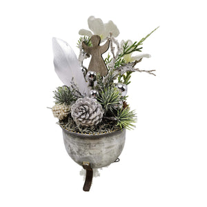 Freigestellt Weihnachtsgesteck Wintergesteck Engel Blüten Kugeln Zapfen silber weiß