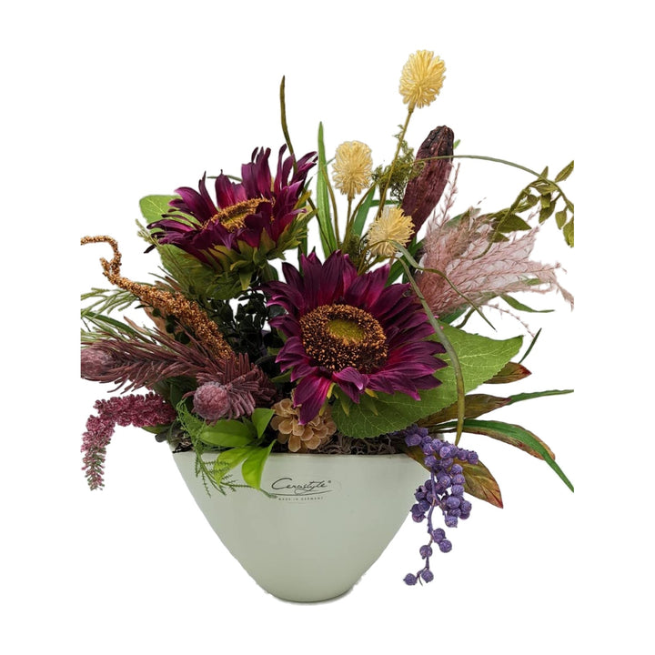 Freigestellt Herbstgesteck Sonnenblumen Beeren Gräser lila mint im Topf