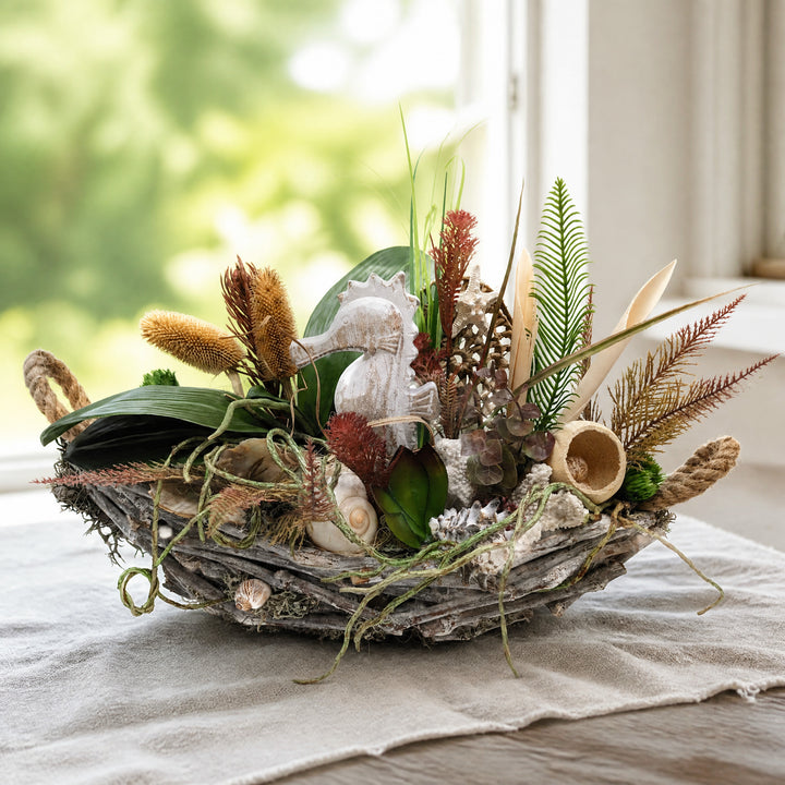 Szene Sommergesteck Seepferdchen Schnecken Orchideenwurzel Gräser natur
