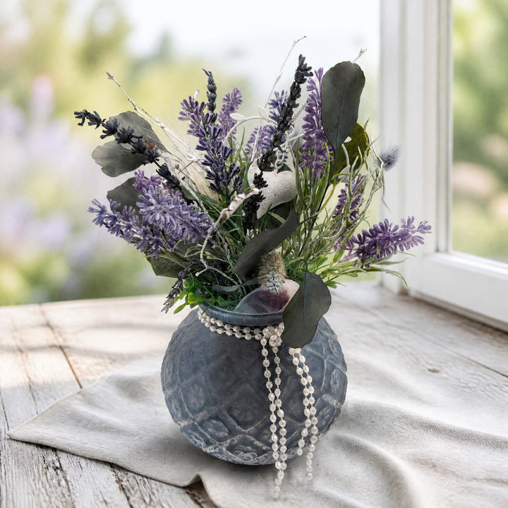 Szene Sommergesteck Lavendel Herz Eukalyptus lila blau