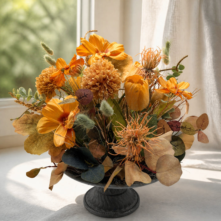 Szene Frühlingsgesteck Tulpe Spider Chrysantheme orange gelb