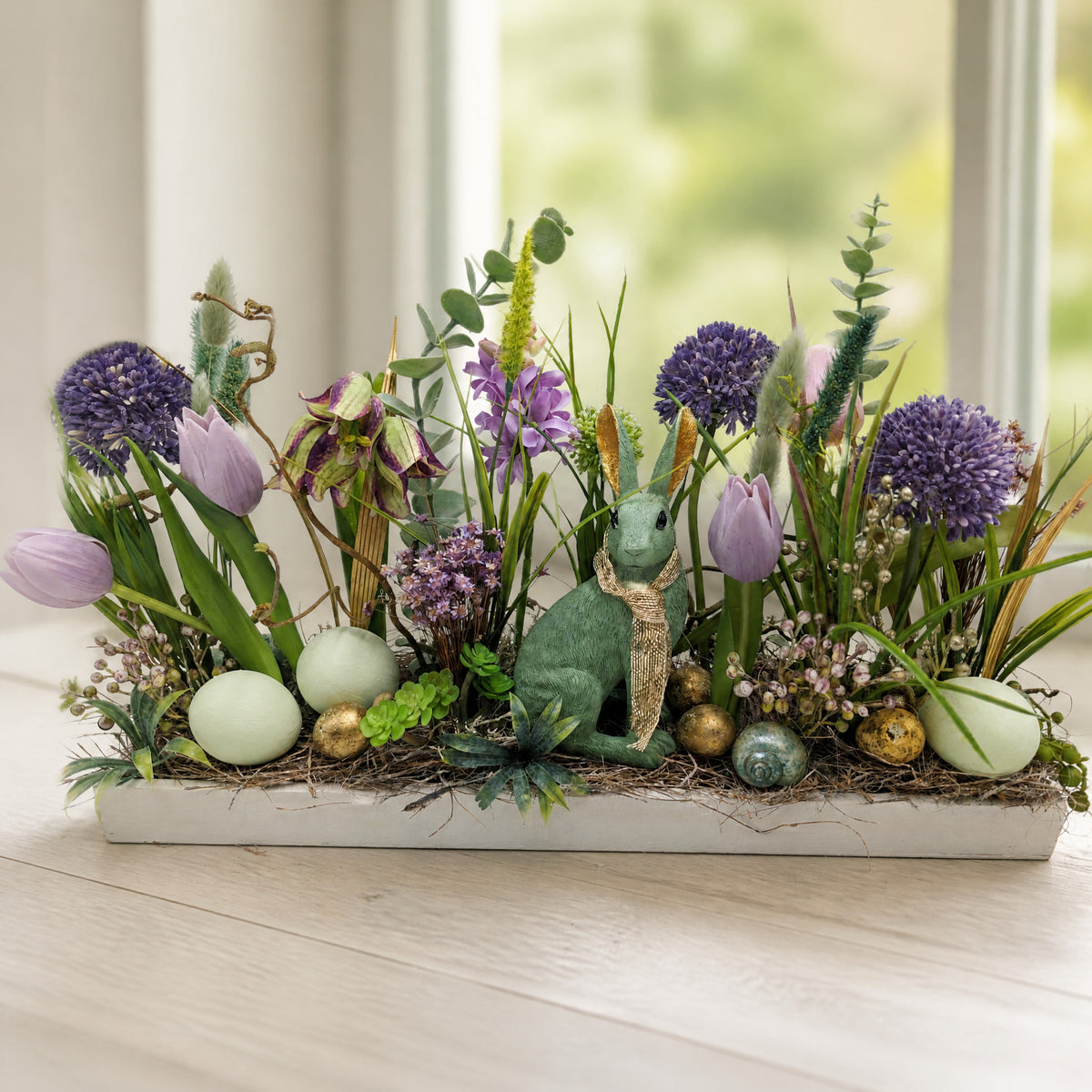 Szene Ostergesteck Hase Allium Tulpen Schnecke mint lila