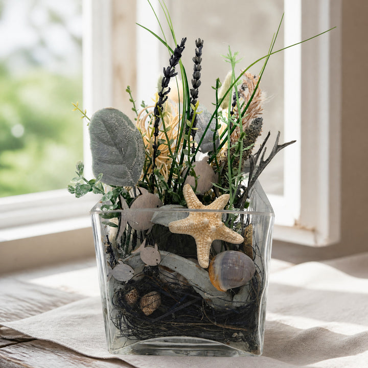Szene Sommergesteck maritim Seestern Schnecke Fische creme natur