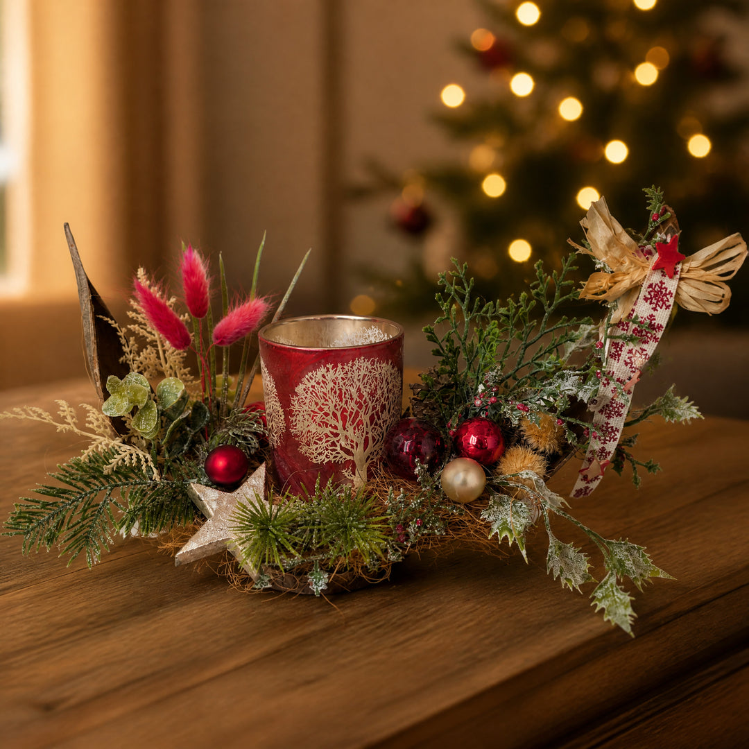 Szene Weihnachtsgesteck Teelicht Stern Schleife Tanne rot creme