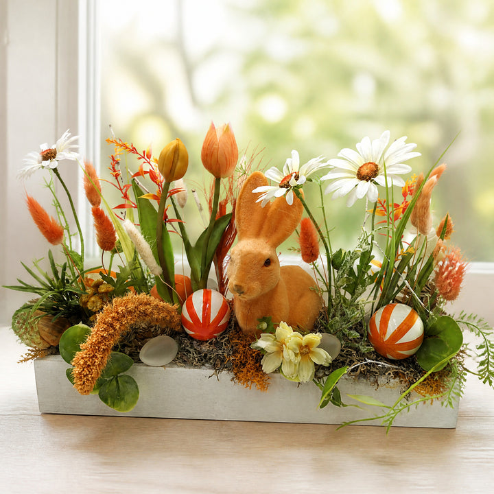 Szene Ostergesteck Frühlingsgesteck Hase Tulpen Teelicht orange weiß