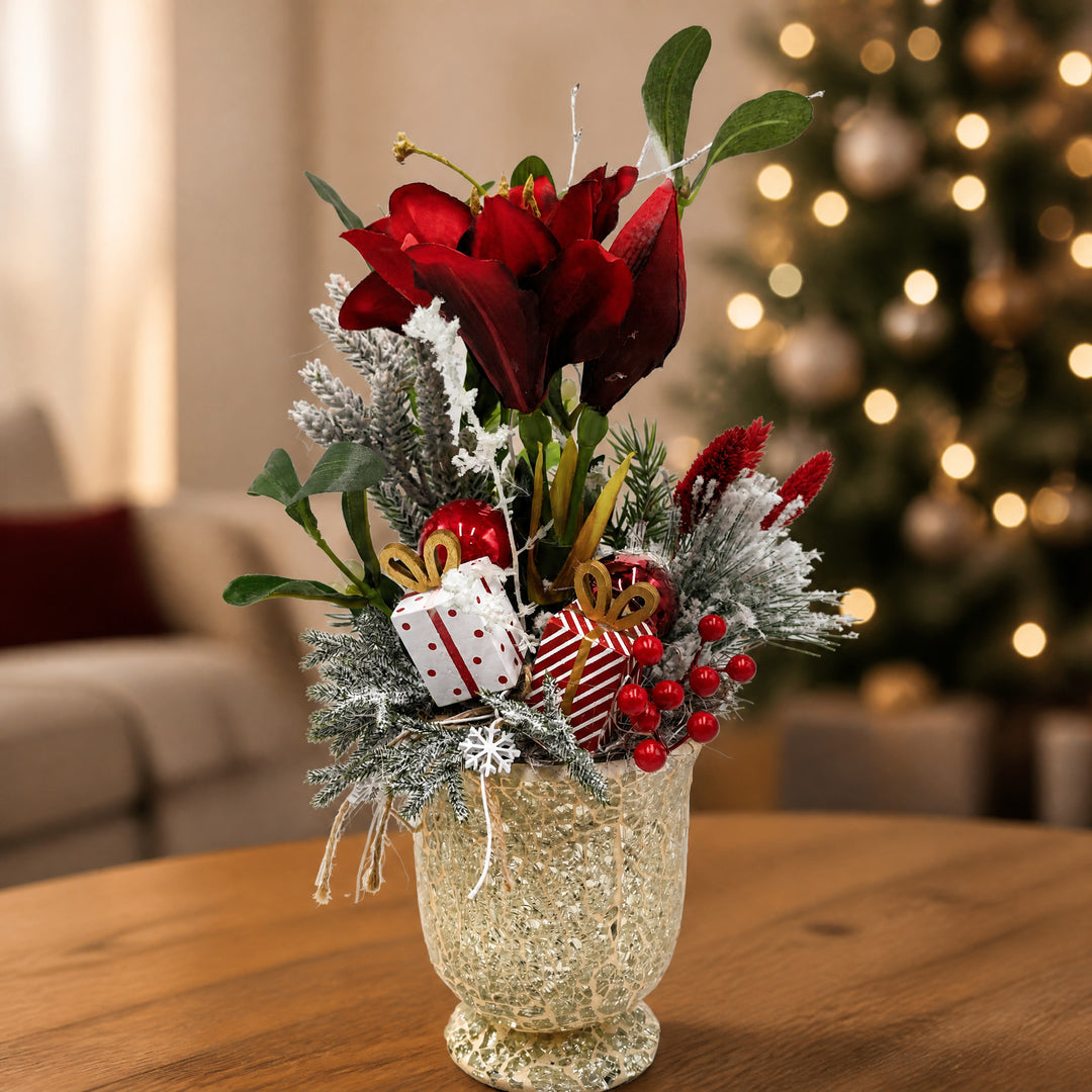 Szene Weihnachtsgesteck Amaryllis Mistel Beeren rot weiß