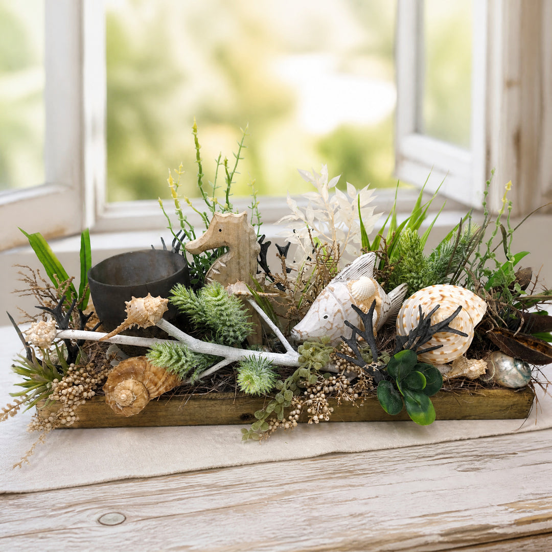 Szene Sommergesteck maritim Fisch Seepferdchen Muscheln Teelicht creme grün