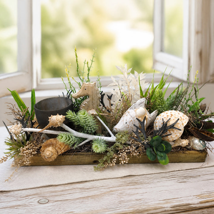 Szene Sommergesteck maritim Fisch Seepferdchen Muscheln Teelicht creme grün
