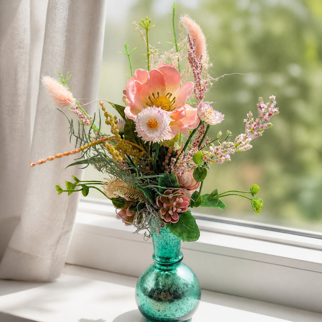 Szene Frühlingsgesteck Anemone Strohblumen Gräser rosa türkis