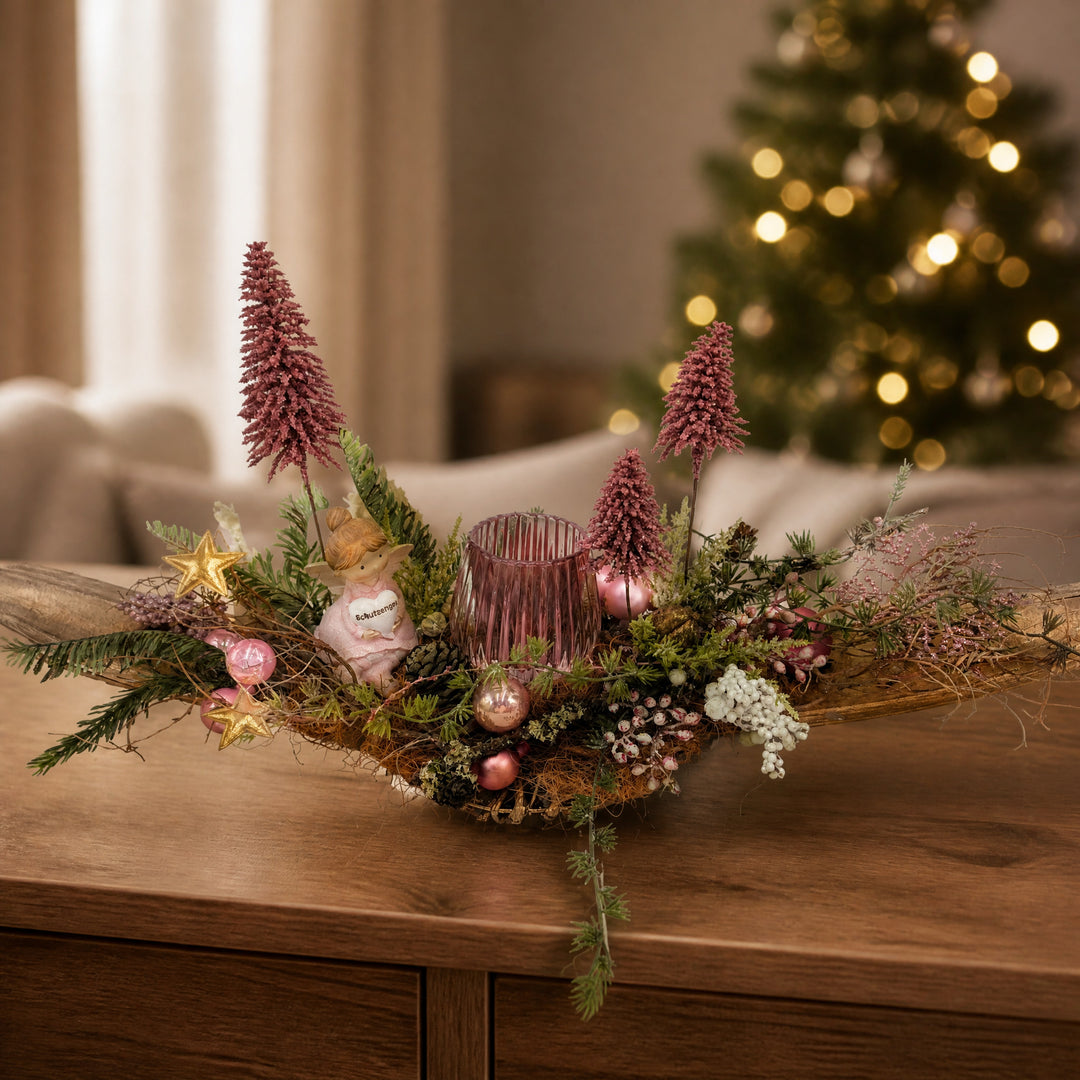 Szene Weihnachtsgesteck Schutzengel Teelicht Tannenbäume rosa gold