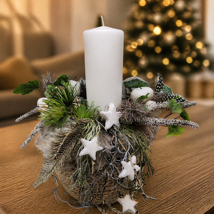 Szene Weihnachtsgesteck Kerze Sterne Äpfel Federn weiß grün XL