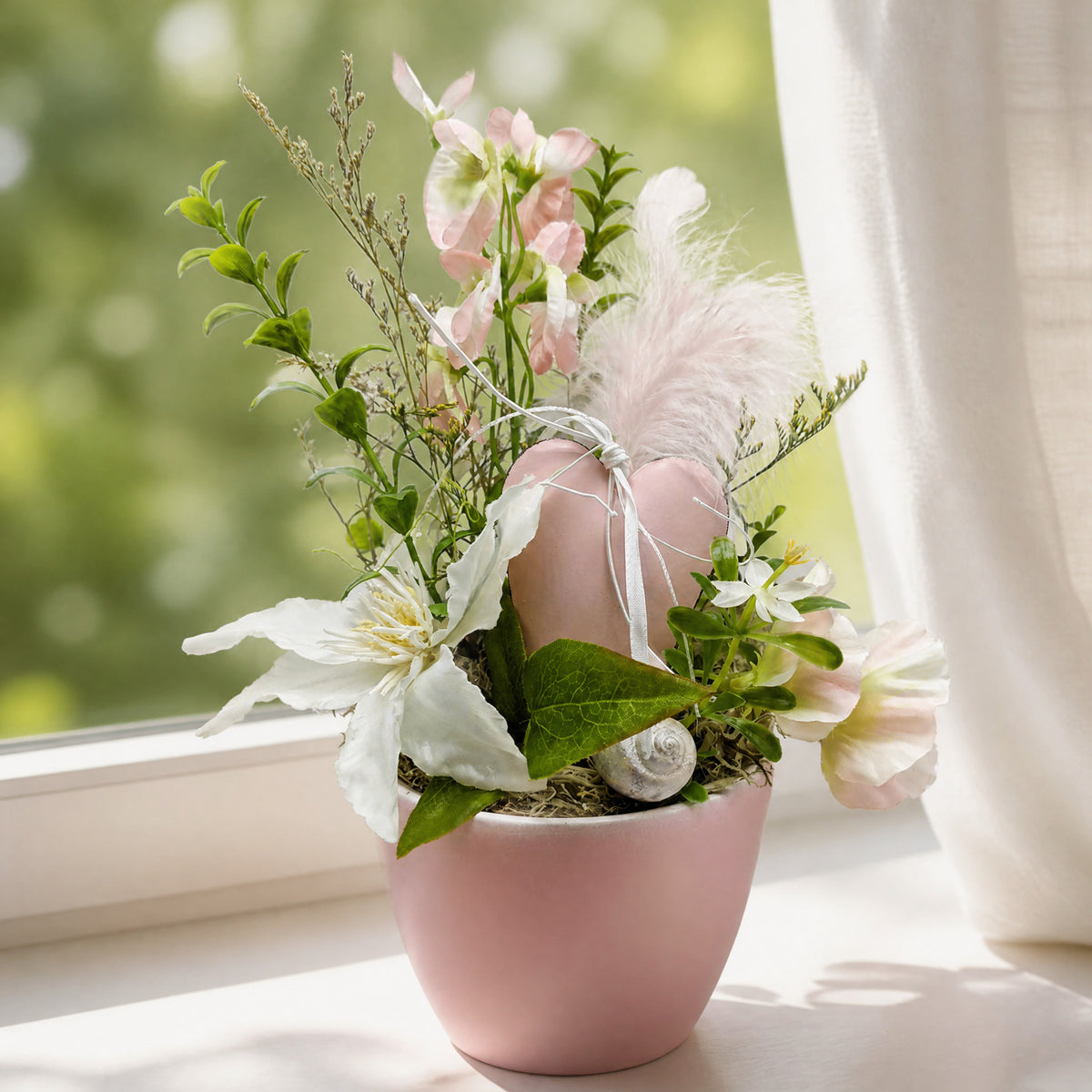 Szene Frühlingsgesteck Herz Wicken Clematis rosa weiß – Muttertag