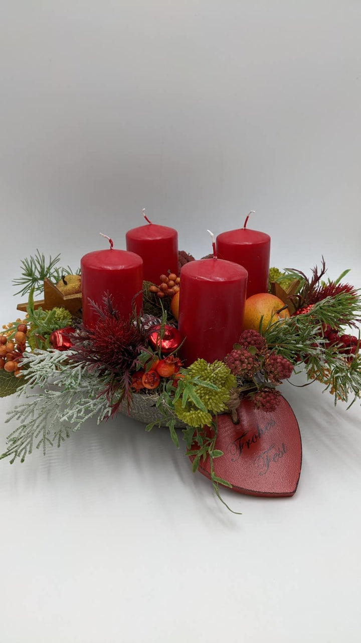 Weihnachtsgesteck Adventskranz Adventsgesteck Herz, Stern Apfel Kugel Kerze Beeren Tanne rot grün