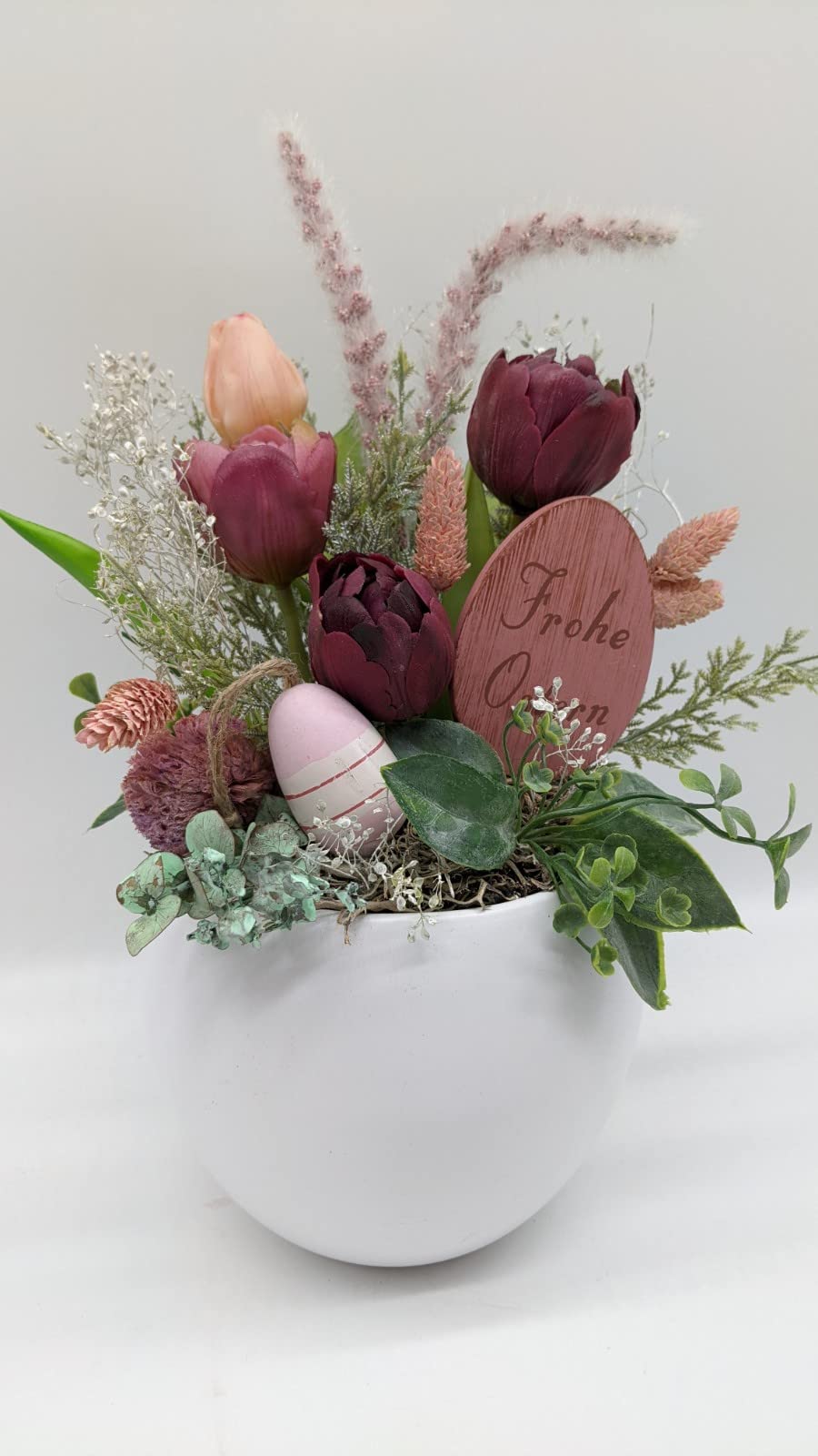 Ostergesteck Frühlingsgesteck Blumenarrangement Tulpen"Frohe Ostern" Ei lila rosa