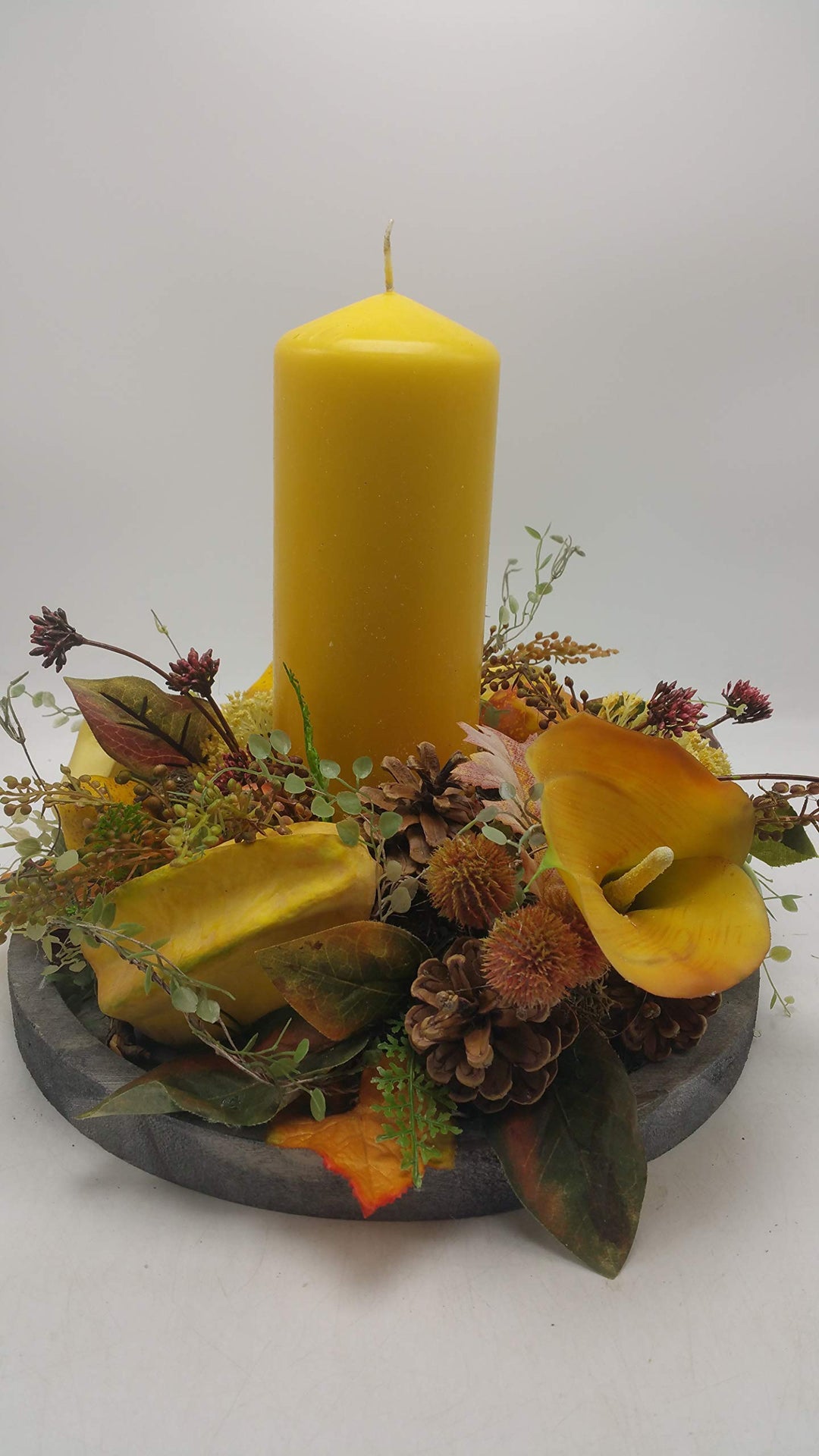 Tischgesteck Herbstgesteck Kunstfloristik Kerze Calla Laub Birnen Sternfrucht