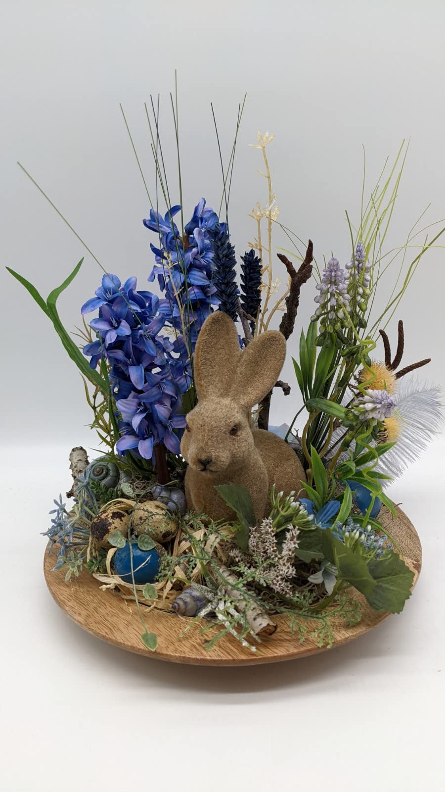 Ostergesteck Frühlingsgesteck Blumenarrangement Hyazinthen Hase Eier blau braun
