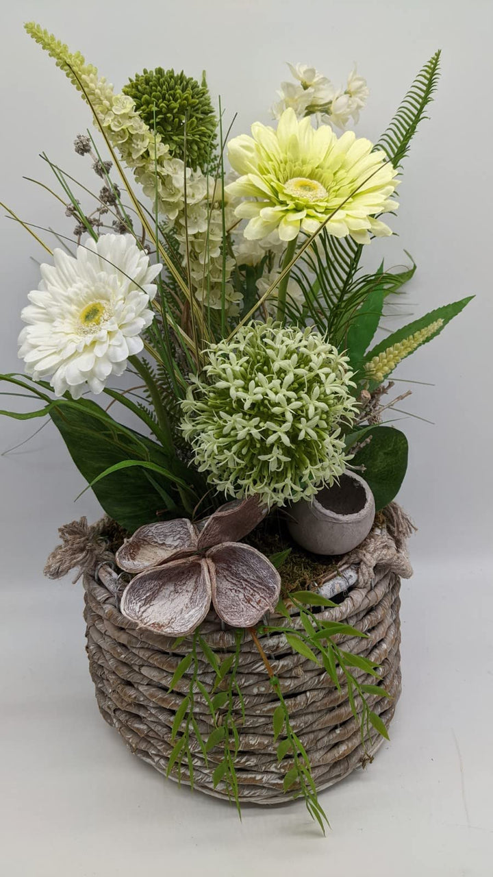 Tischgesteck Sommergesteck Allium Zierelemente Blüten Gräser grün weiß