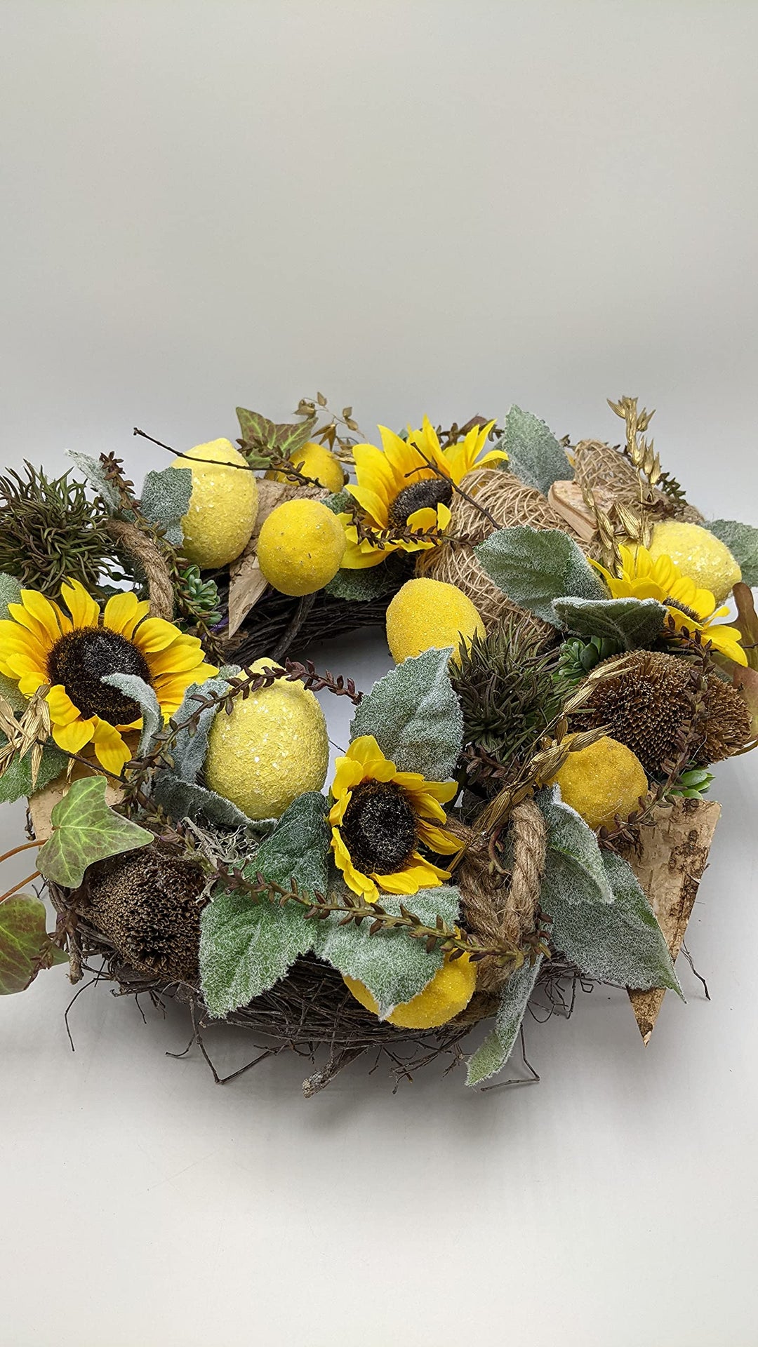 Tischkranz Sommerdekoration Türkranz Seidenblumen Sonnenblumen Zitronen Efeu gelb