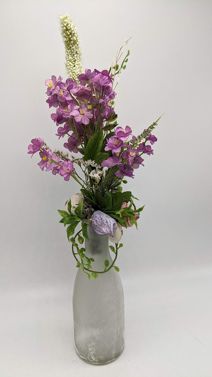 Sommergesteck Sommerdekoration Seidenblumen Flieder Schnecke Schote Vase lila