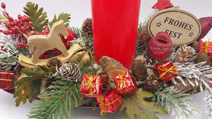 Weihnachtsgesteck Adventsgesteck Kunstfloristik Kerze Geschenke Schaukelpferd
