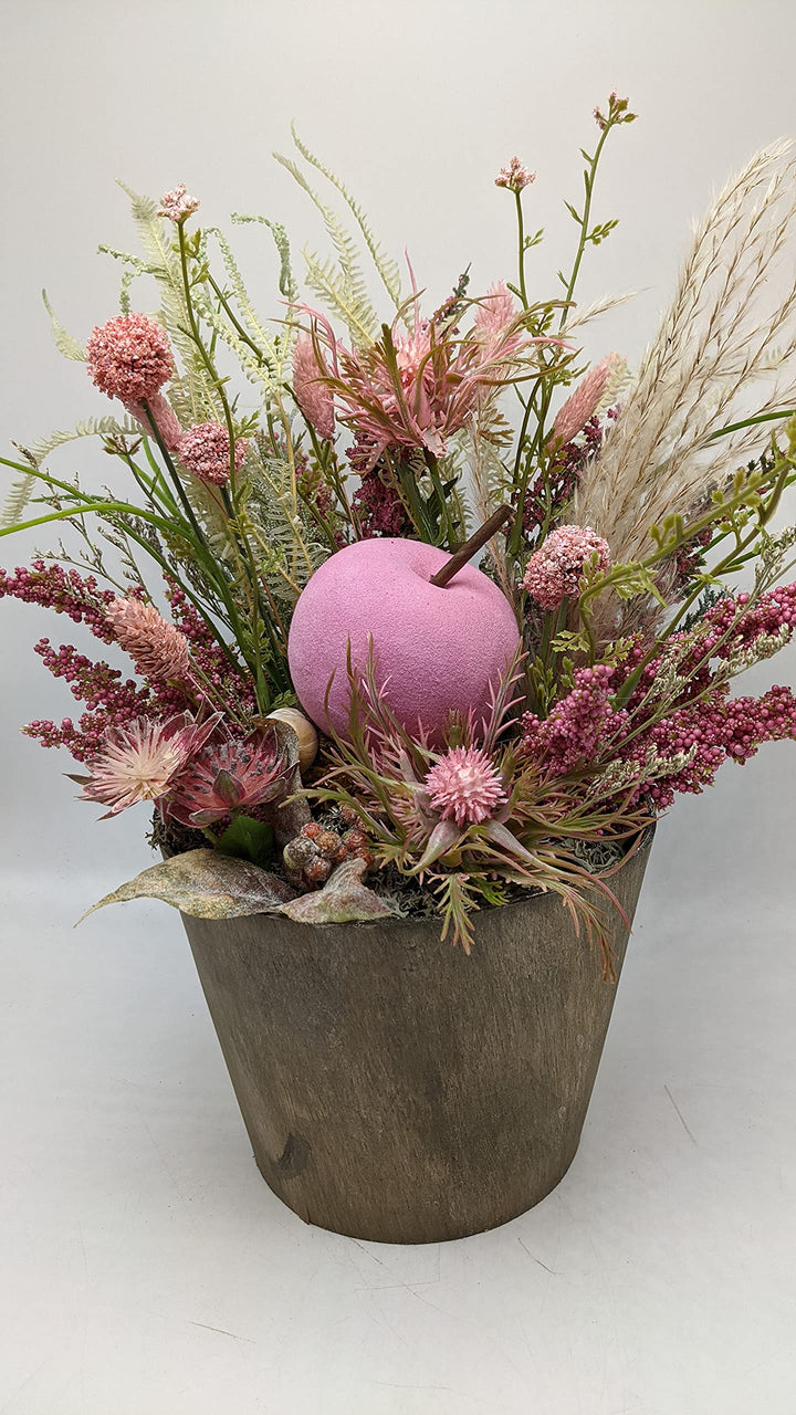 Gesteck Herbstgesteck Herbstdekoration Seidenblumen Apfel Heide Gräser rosa braun