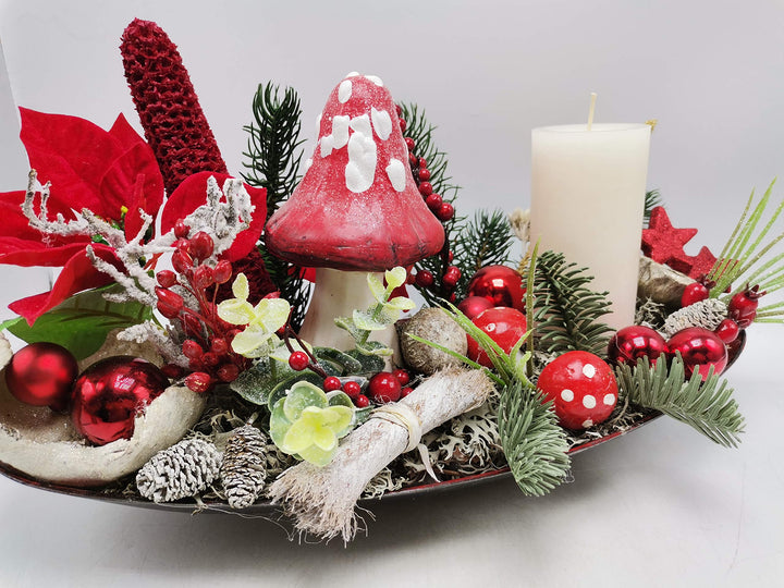 Weihnachtsgesteck Adventsgesteck Wintergesteck Kerze Pilze Kugeln Weihnachtsstern rot